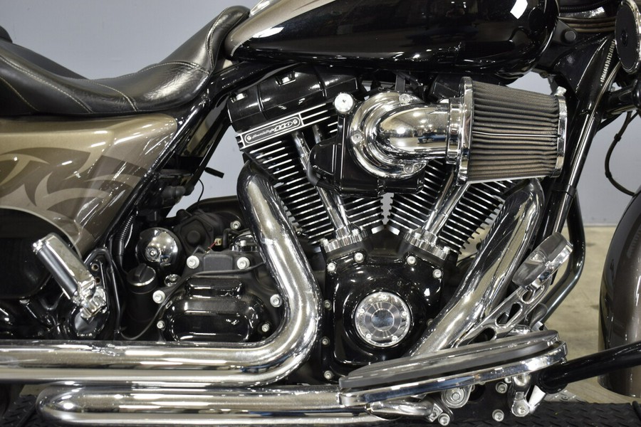 2014 Harley-Davidson CVO Road King