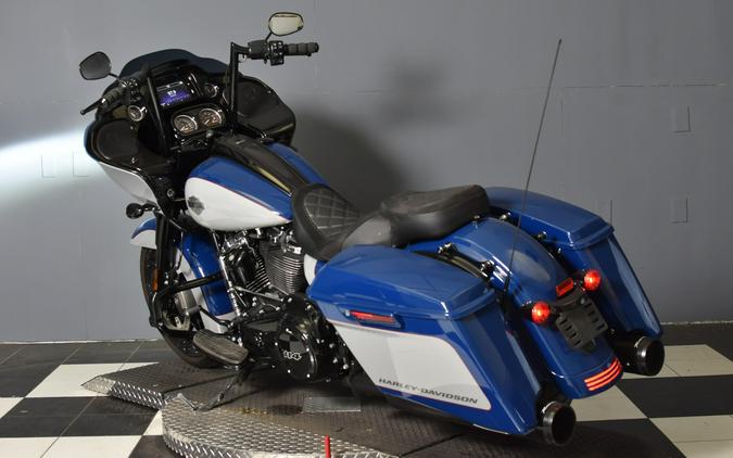 2023 Harley-Davidson Road Glide Special Bright Billiard Blue/Billiard Gray - Black Finish FLTRXS