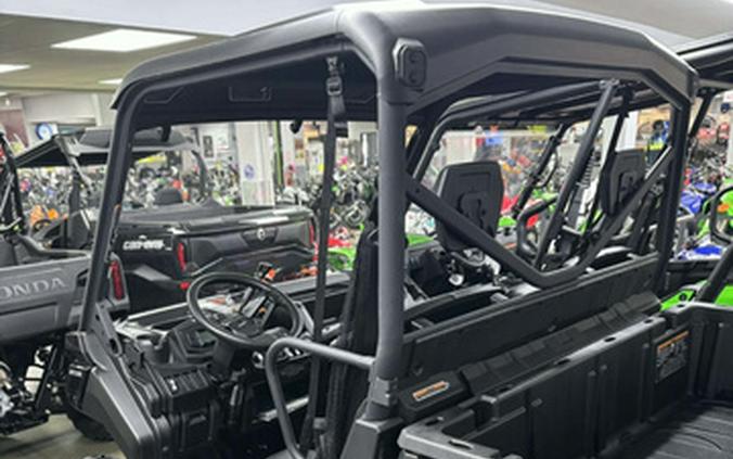 2025 Can-Am Defender DPS HD9