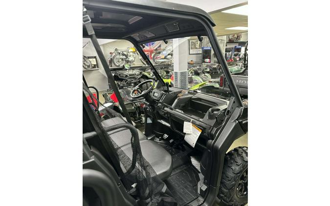 2025 Can-Am DEFENDER DPS HD9