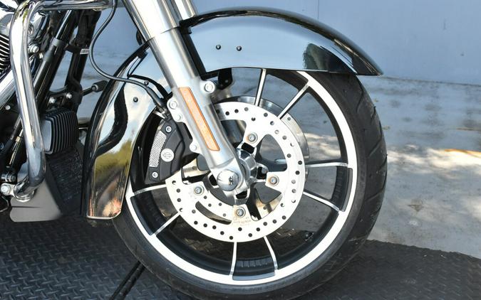 2023 Harley-Davidson Street Glide