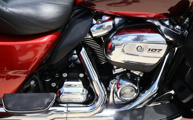 2018 Harley-Davidson Tri Glide Ultra FLHTCUTG