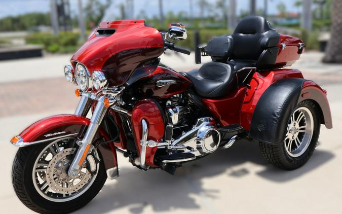 2018 Harley-Davidson Tri Glide Ultra FLHTCUTG
