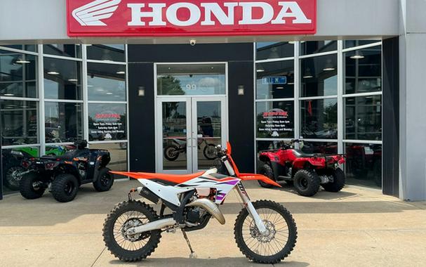2024 KTM XC 125