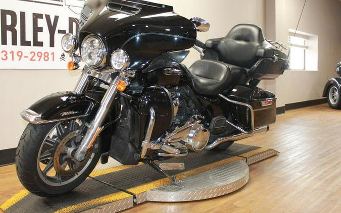 2019 Harley-Davidson® FLHTCU - Ultra Classic® Electra Glide®