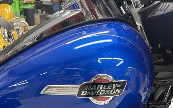 2024 Harley-Davidson Tri Glide Ultra Blue Burst