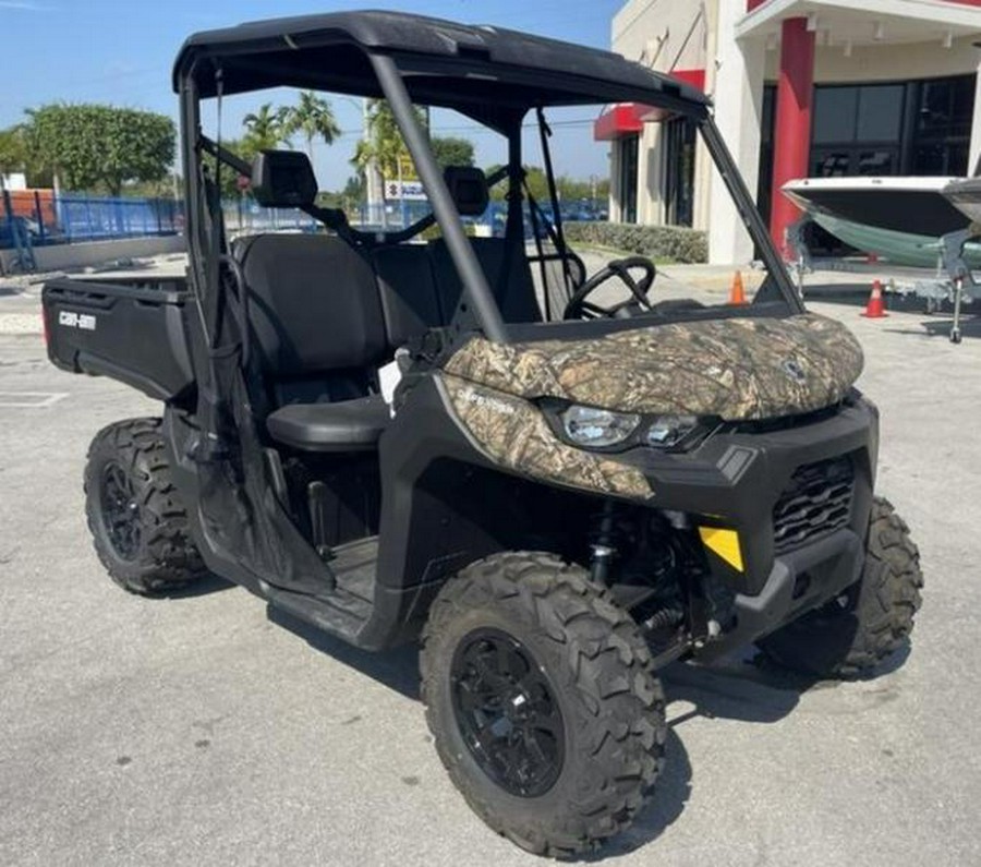 2023 Can-Am® Defender DPS HD7 Mossy Oak Break-Up Country Camo