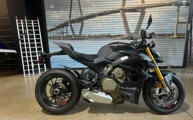 2024 Ducati Streetfighter V4 S Grey & Black