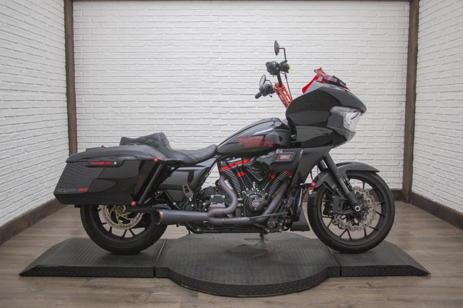 2024 Harley-Davidson® CVO™ Road Glide® ST