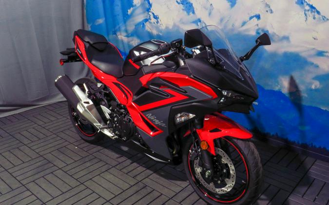 2024 Kawasaki Ninja® 500 ABS Passion Red/Metallic Flat Spark Black