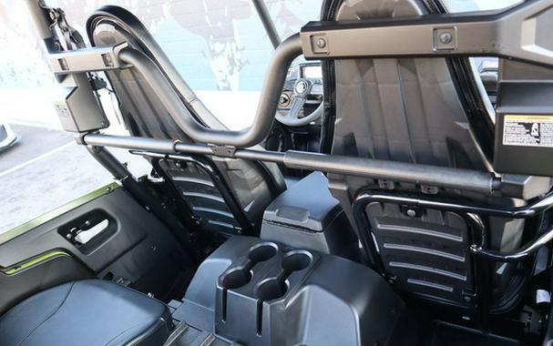 2026 Yamaha Wolverine Rmax4 1000 Compact R-Spec