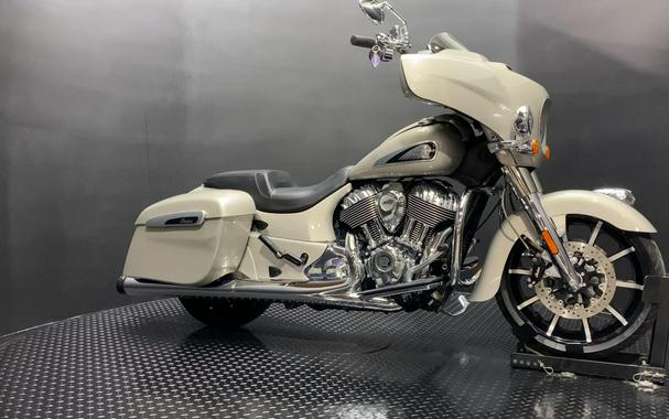 2022 Indian Motorcycle® Chieftain® Limited Silver Quartz Metallic