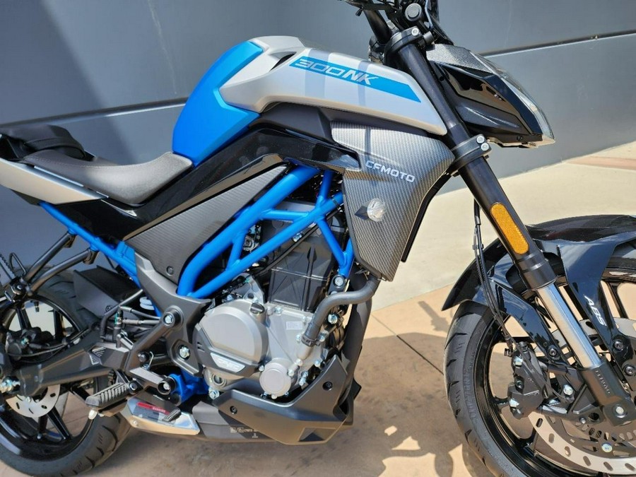 2023 CFMoto 300NK