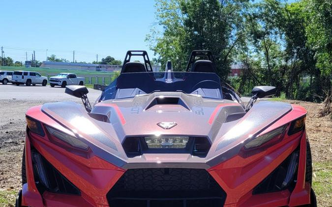 2026 Polaris Slingshot® R AutoDrive Radiant Gray with Indy Red Pearl