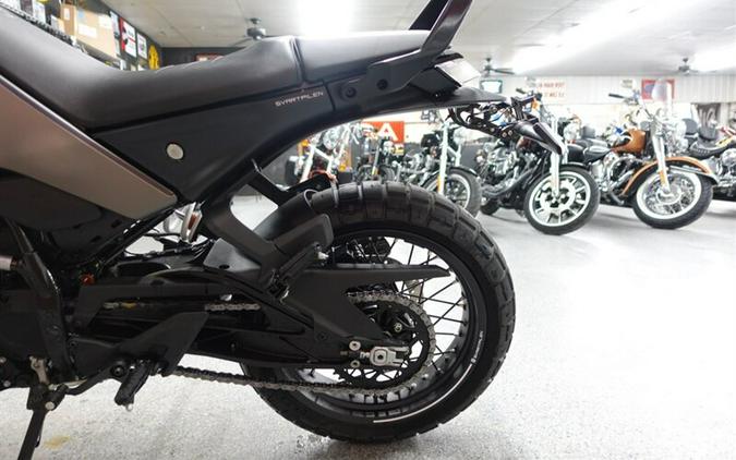 2024 Husqvarna Svartpilen 401