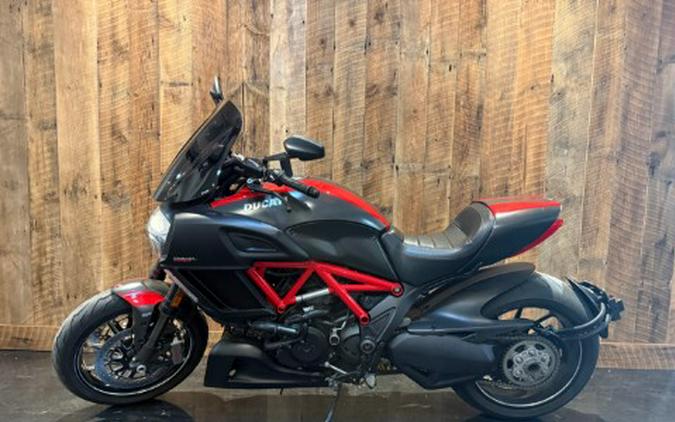 2015 Ducati Diavel Carbon