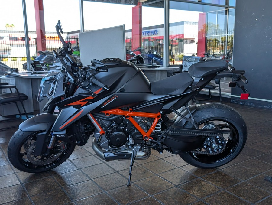 2026 KTM 1390 SUPER DUKE R EVO Black - 918609
