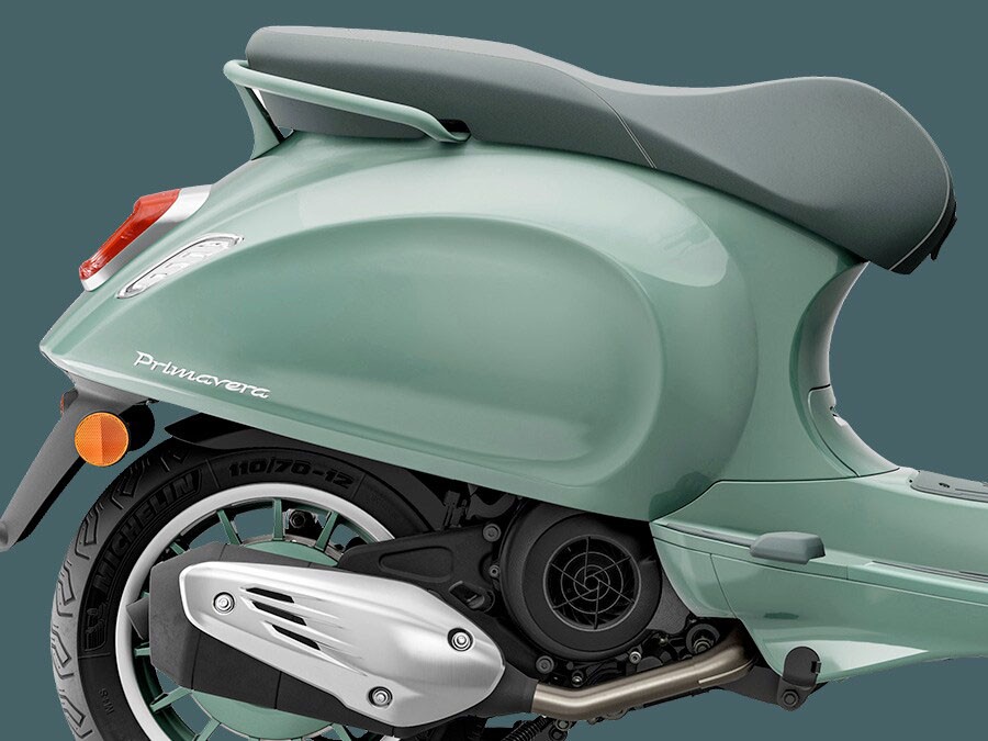 2027 Vespa Primavera 150 80th
