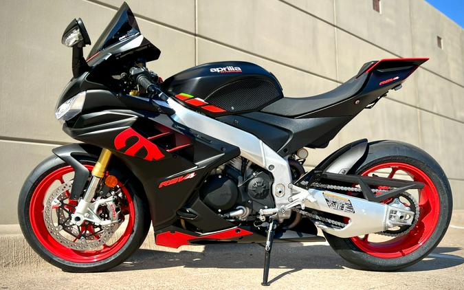 2024 Aprilia RSV4 1100