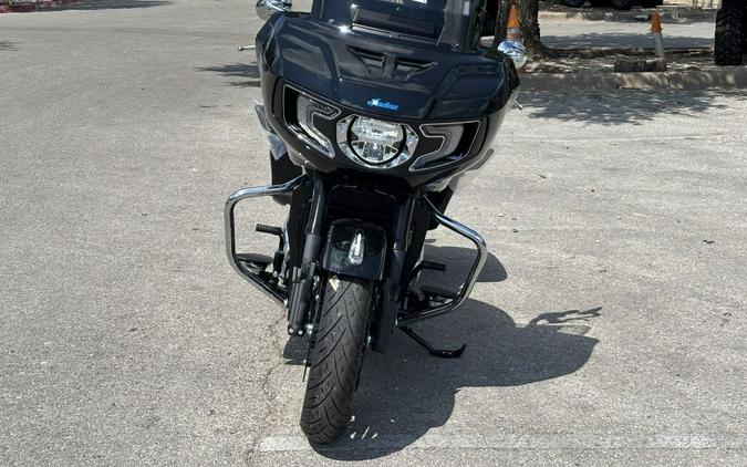 2025 Indian Motorcycle® Challenger® Limited 112 Black Metallic