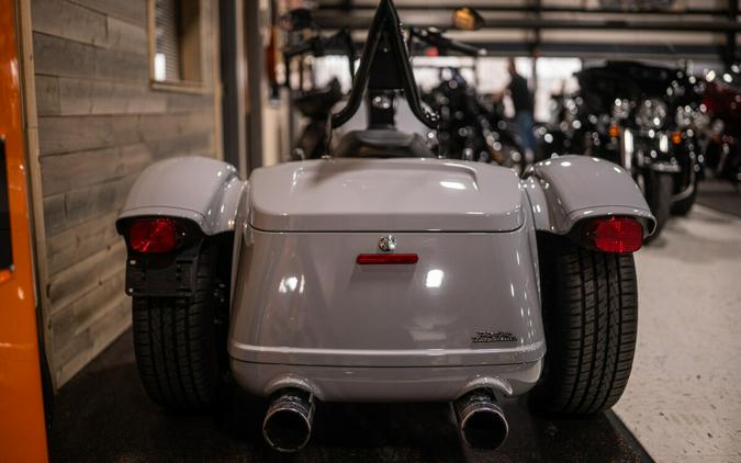 2025 Freewheeler (FLRT)