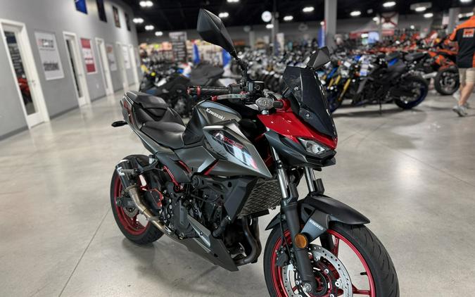 2024 Kawasaki Z500 SE ABS