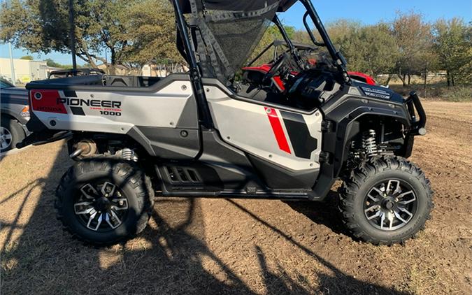 2022 Honda Pioneer 1000 Trail