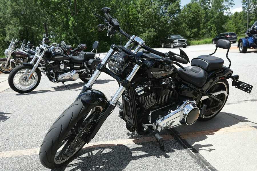 Used 2018 Harley-Davidson Softail Breakout For Sale Near Medina, Ohio