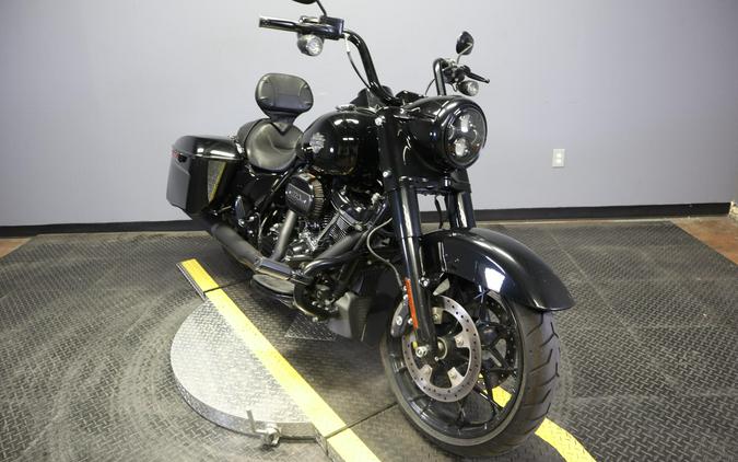 2023 Harley-Davidson Road King Special Vivid Black