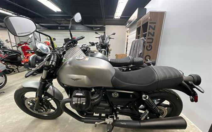 2023 Moto Guzzi V7 Stone