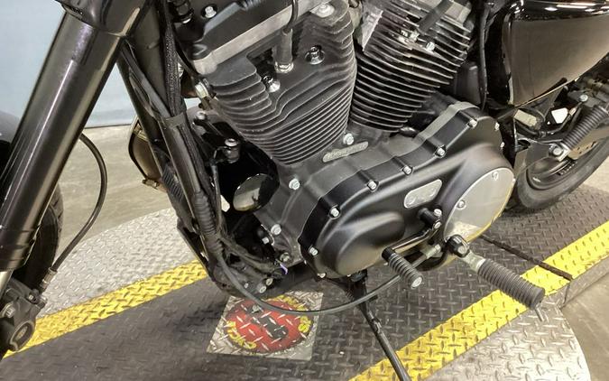 2017 Harley-Davidson® XL1200CX - Roadster™