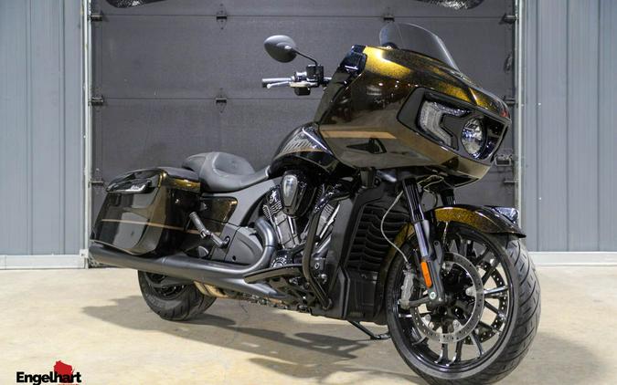 2024 Indian Motorcycle Challenger® Dark Horse® Icon with PowerBand Audio Package