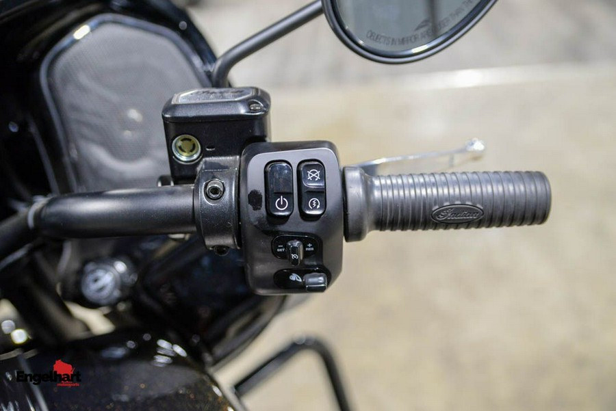 2024 Indian Motorcycle Challenger® Dark Horse® Icon with PowerBand Audio Package