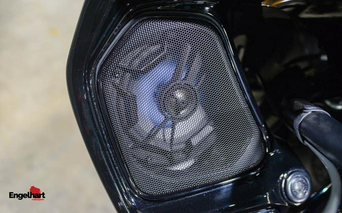 2024 Indian Motorcycle Challenger® Dark Horse® Icon with PowerBand Audio Package