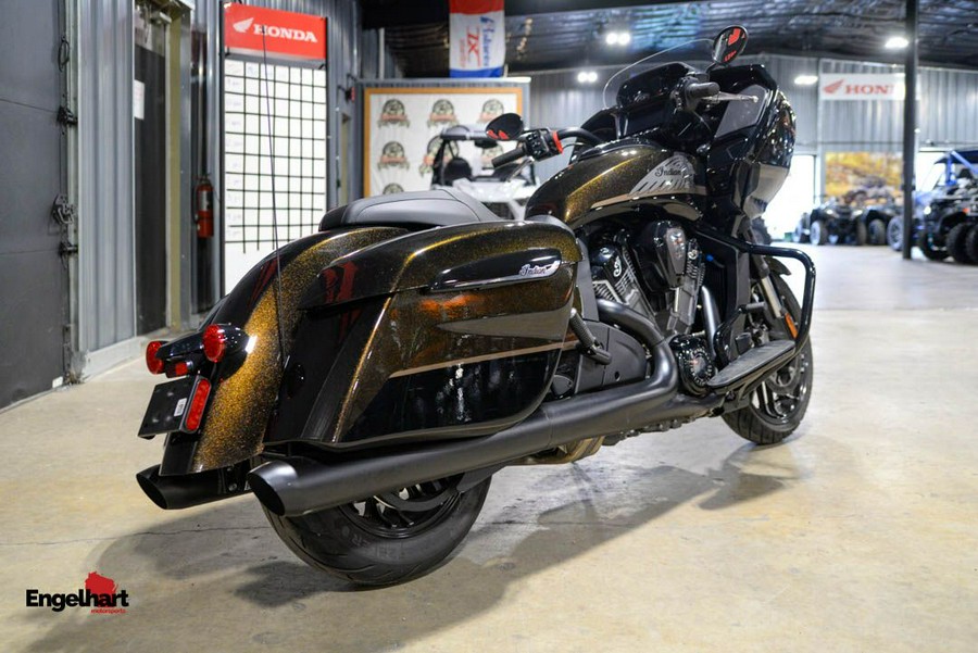 2024 Indian Motorcycle Challenger® Dark Horse® Icon with PowerBand Audio Package