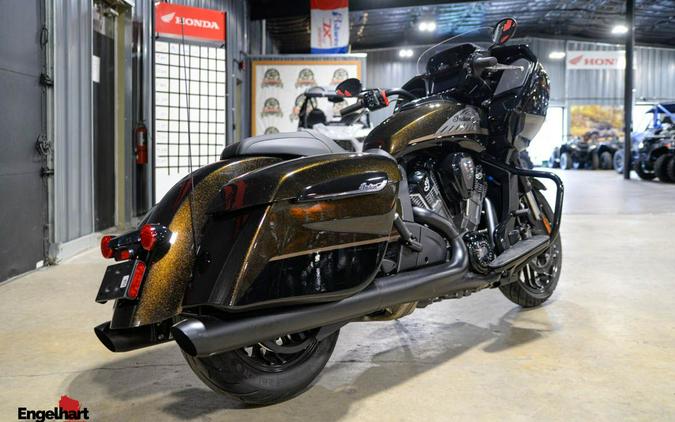 2024 Indian Motorcycle Challenger® Dark Horse® Icon with PowerBand Audio Package