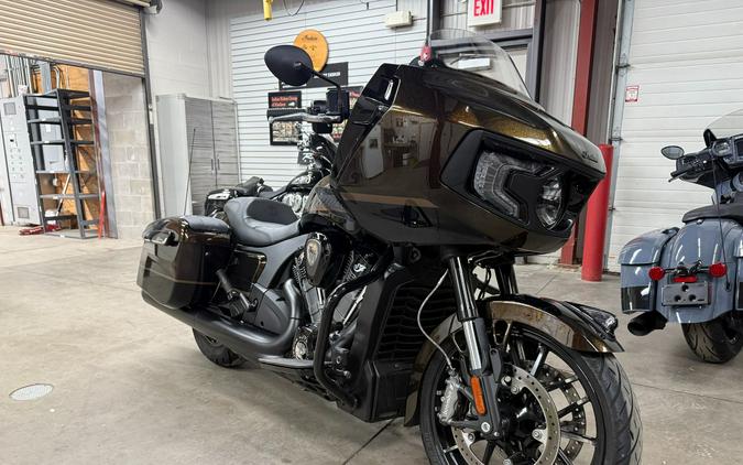 2024 Indian Motorcycle Challenger® Dark Horse® Icon with PowerBand Audio Package