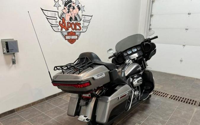 2017 Harley-Davidson® FLHTCU - Electra Glide® Ultra Classic®