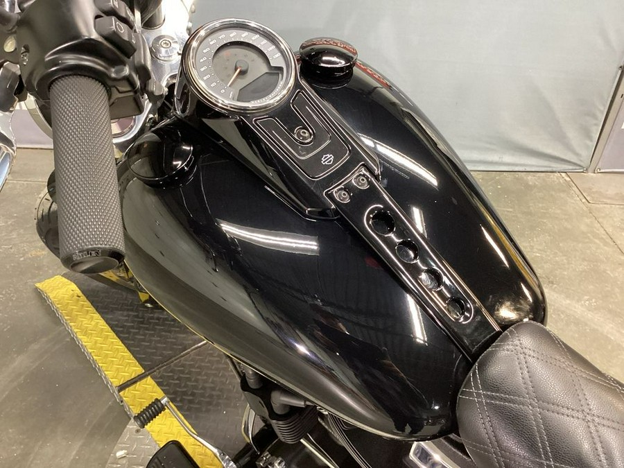 2020 Harley-Davidson® FLSB - Softail® Sport Glide®