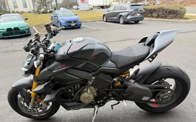 2024 Ducati Streetfighter V4 S