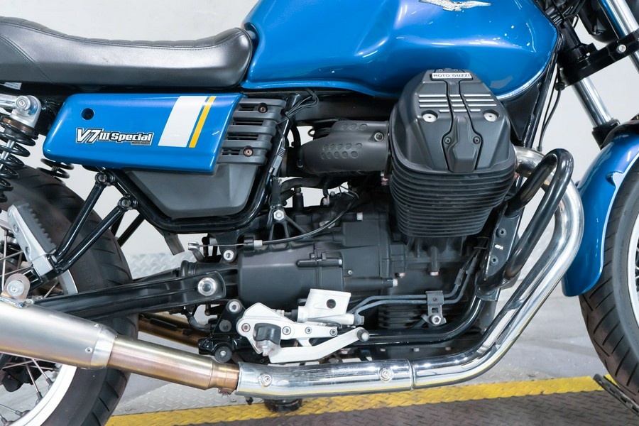 2017 Moto Guzzi V7 III Special ABS