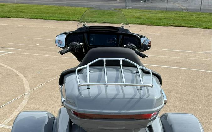 2026 Harley-Davidson® Street Glide 3 Limited Dark Billiard Gray Chrome Trim