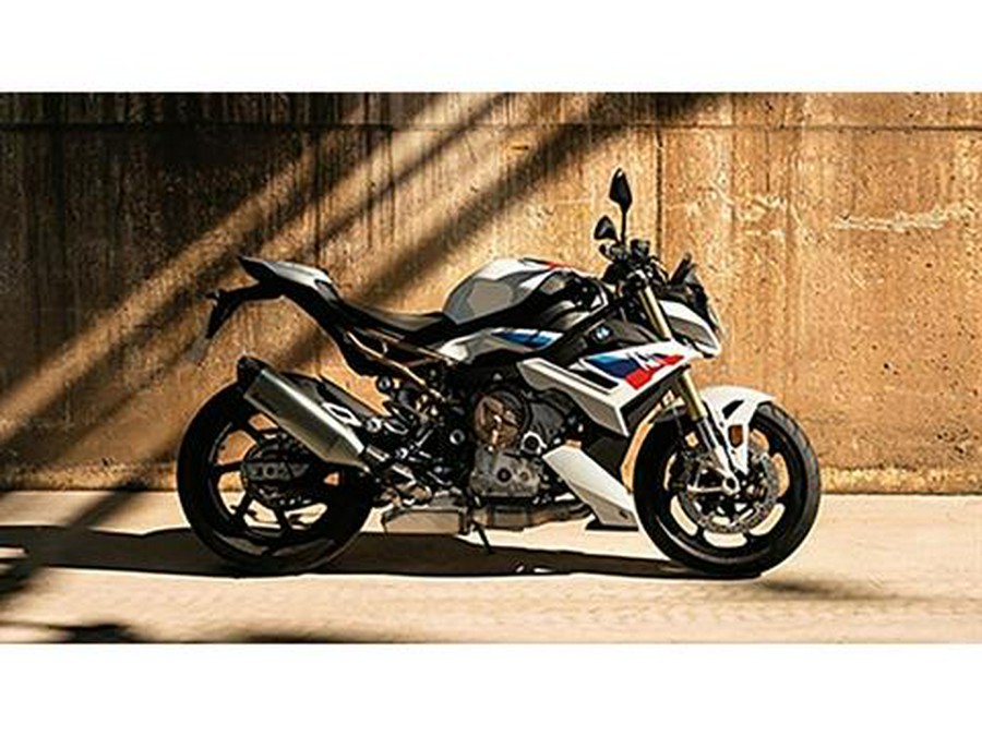 2024 BMW M 1000 R