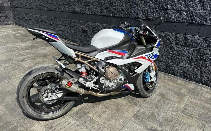 2022 BMW S 1000 RR Light White / Racing Blue / Racing Red