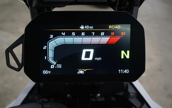 2025 BMW R 1300 GS Light White