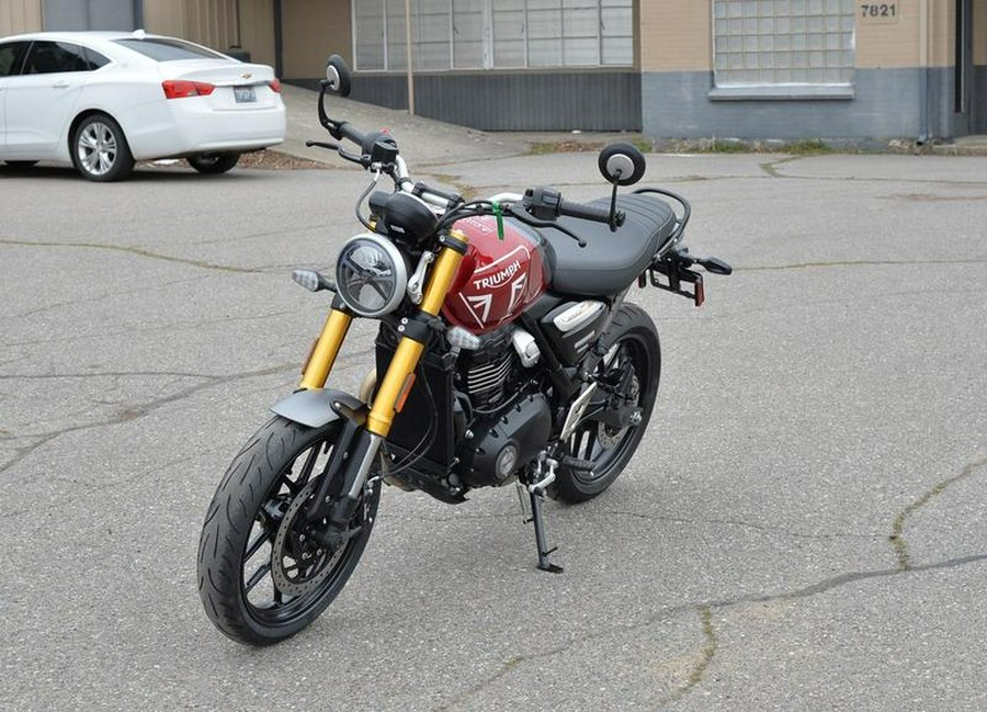 2025 Triumph Speed 400 Carnival Red / Storm Grey