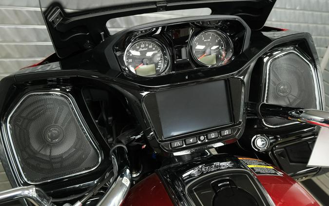 2025 INDIAN MOTORCYCLE CHALLENGER LIMITED 112 WITH POWERBAND AUDIO PACKAGE