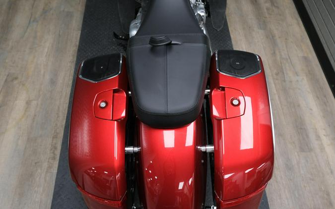 2025 INDIAN MOTORCYCLE CHALLENGER LIMITED 112 WITH POWERBAND AUDIO PACKAGE