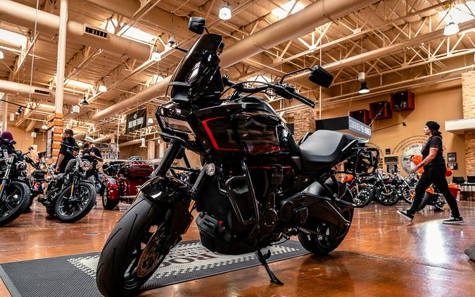 Pan America 1250 ST