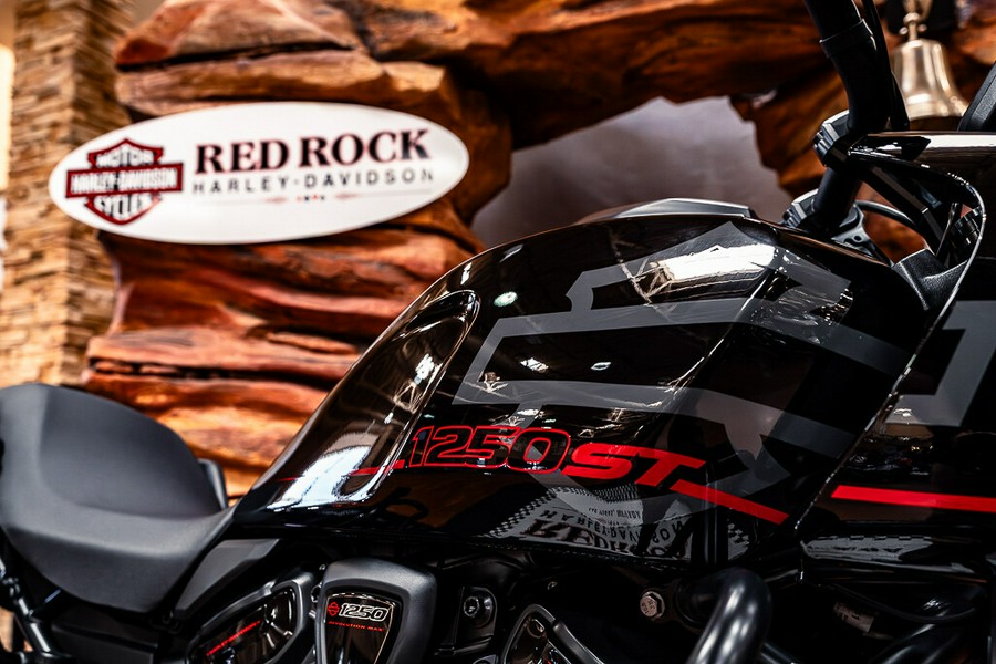 2025 Harley-Davidson Pan America 1250 ST Adventure Touring